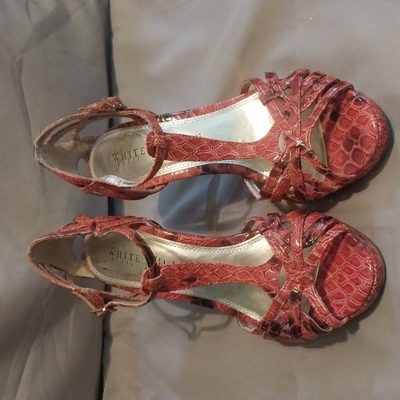 Black House White Market Pick Snake Skin heals Size 7 - Picture 1 of 7